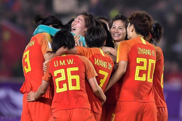 胜券在握！中国女足大放异彩赢得激烈比赛的简单介绍
